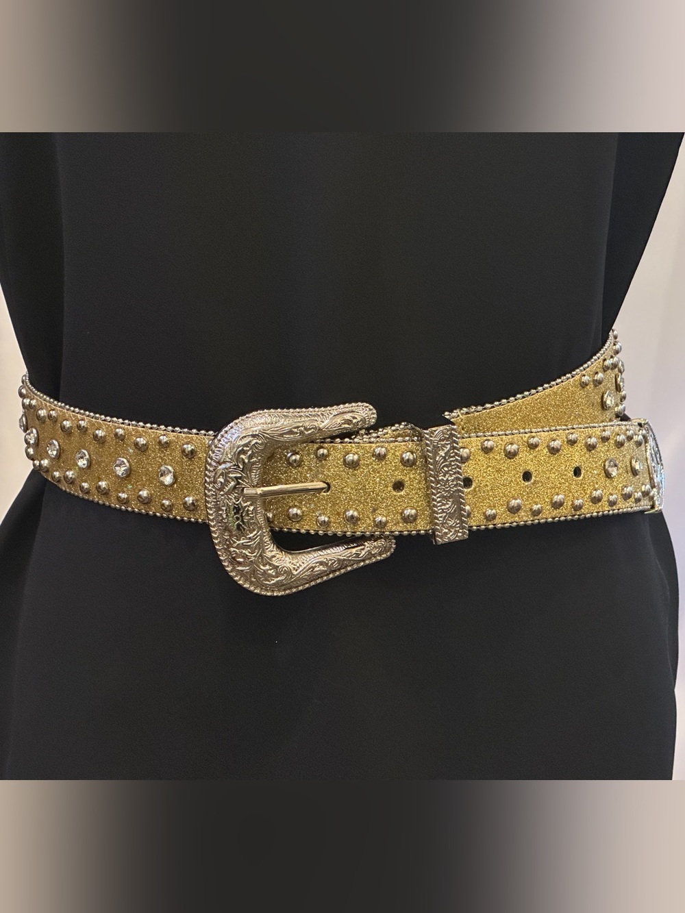 GUESS J Western Gold Studded / Silver Buckle Rhinestone Belt Size Small